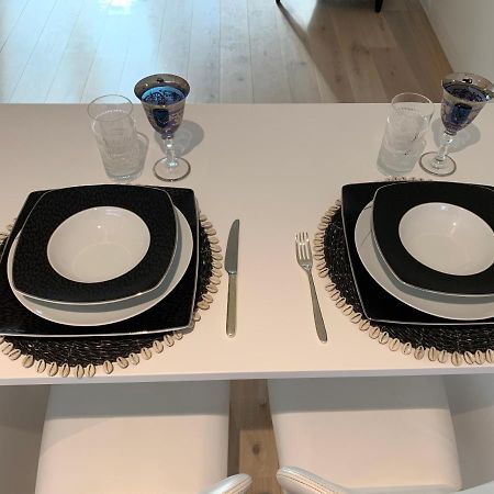 New!! Luxury Avenida Da Liberdade Flat- With Rooftop And Pool Lejlighed Lisboa Eksteriør billede