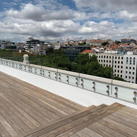 New!! Luxury Avenida Da Liberdade Flat- With Rooftop And Pool Lejlighed Lisboa Eksteriør billede